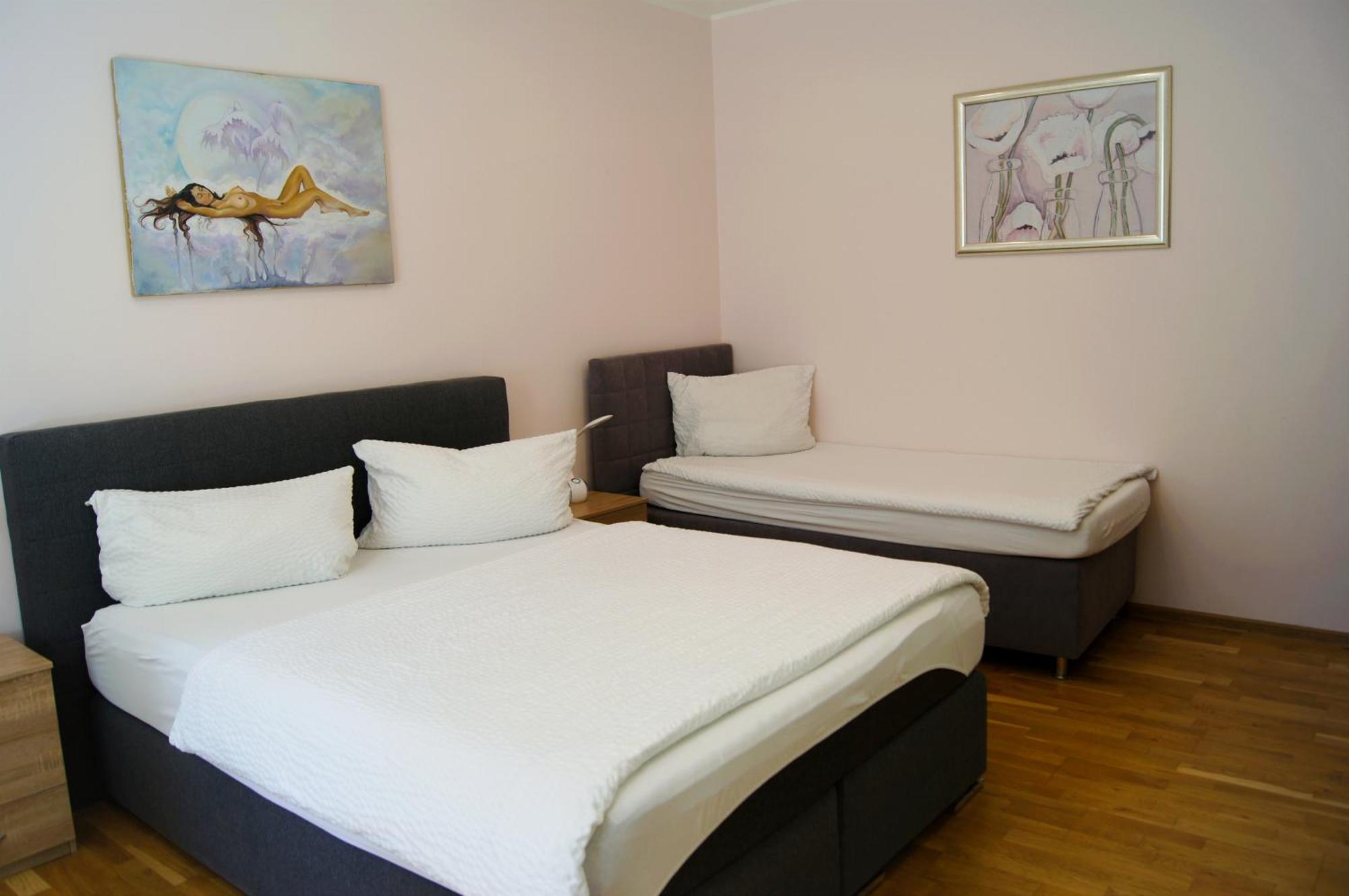 Park Villa Apartments บาดคิสซินเงิน ภายนอก รูปภาพ